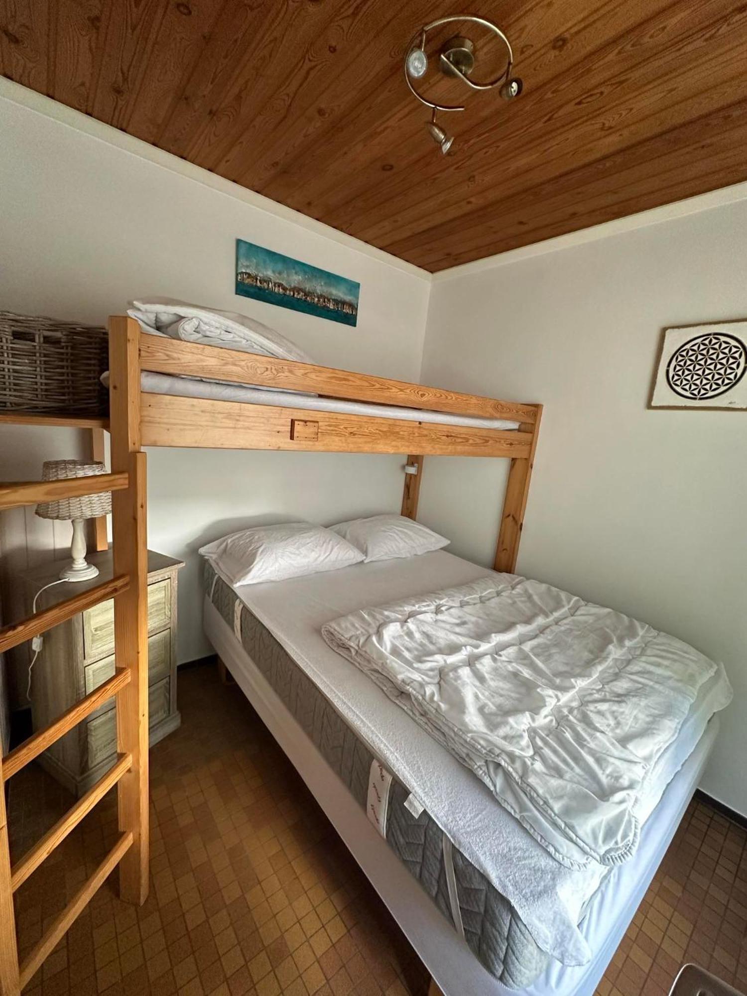 Au Bois Charmant Waulsort Exteriör bild