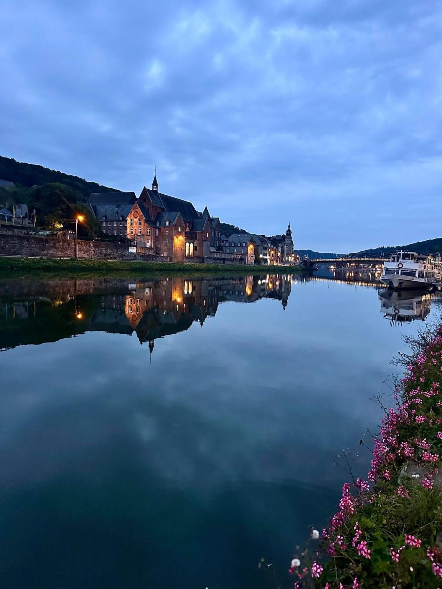 Au Bois Charmant Waulsort Exteriör bild