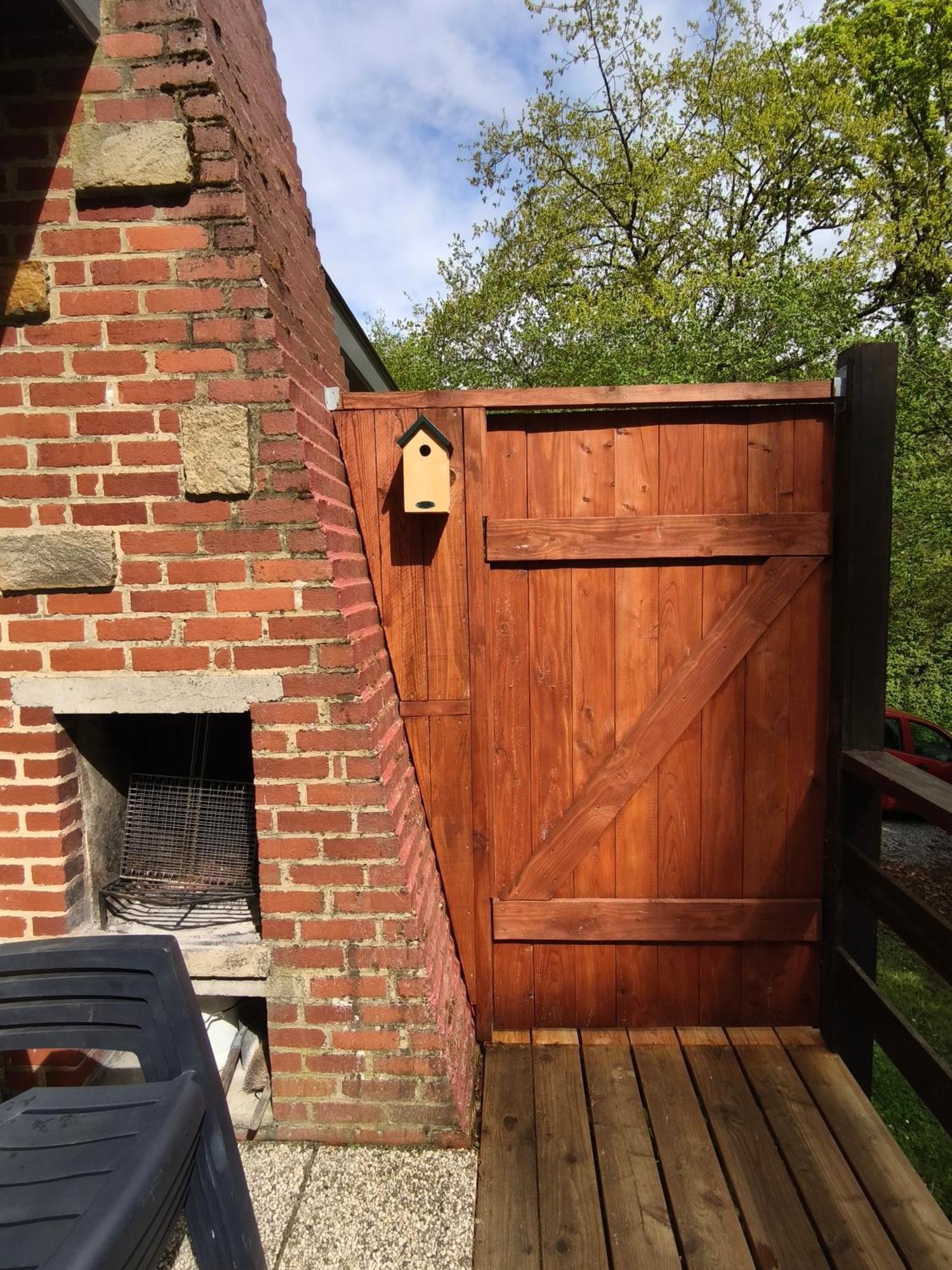 Au Bois Charmant Waulsort Rum bild