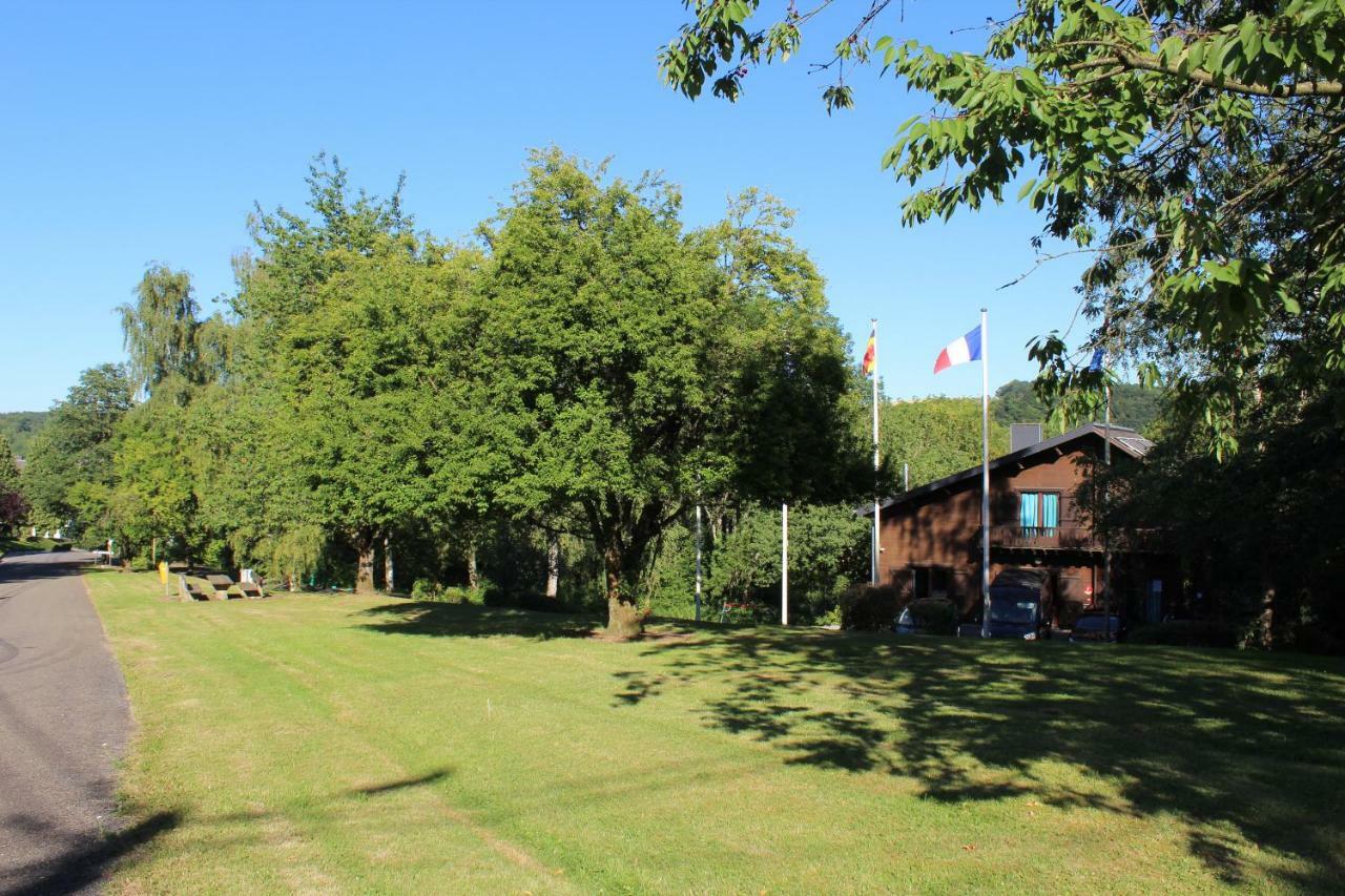 Au Bois Charmant Waulsort Exteriör bild