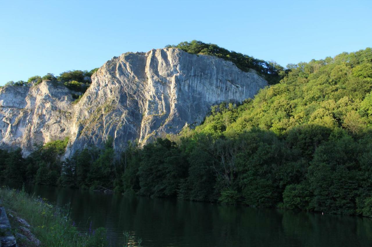 Au Bois Charmant Waulsort Exteriör bild